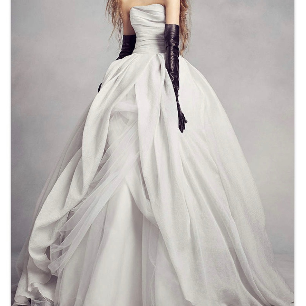 Vera Wang Wedding Dresses